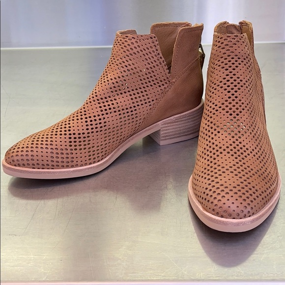 New leather ankle boots from Sundance. - Picture 3 of 8